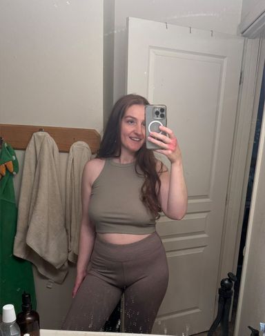 Best Wife OnlyFans Accounts in February 2026 | Fansearch