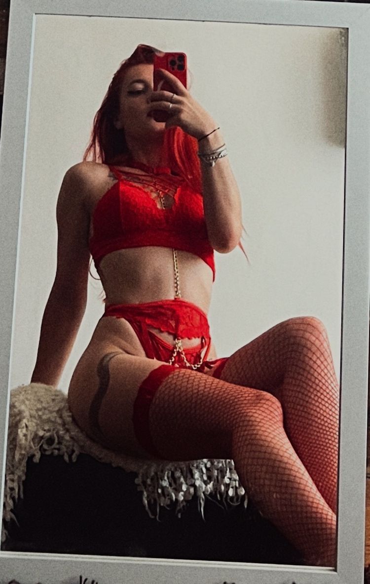 𝐹ｏ🆇ẙ̥ 🦊