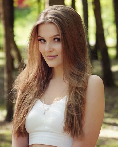 elliemoore_official OnlyFans - Free Trial Profile, Earnings, Stats