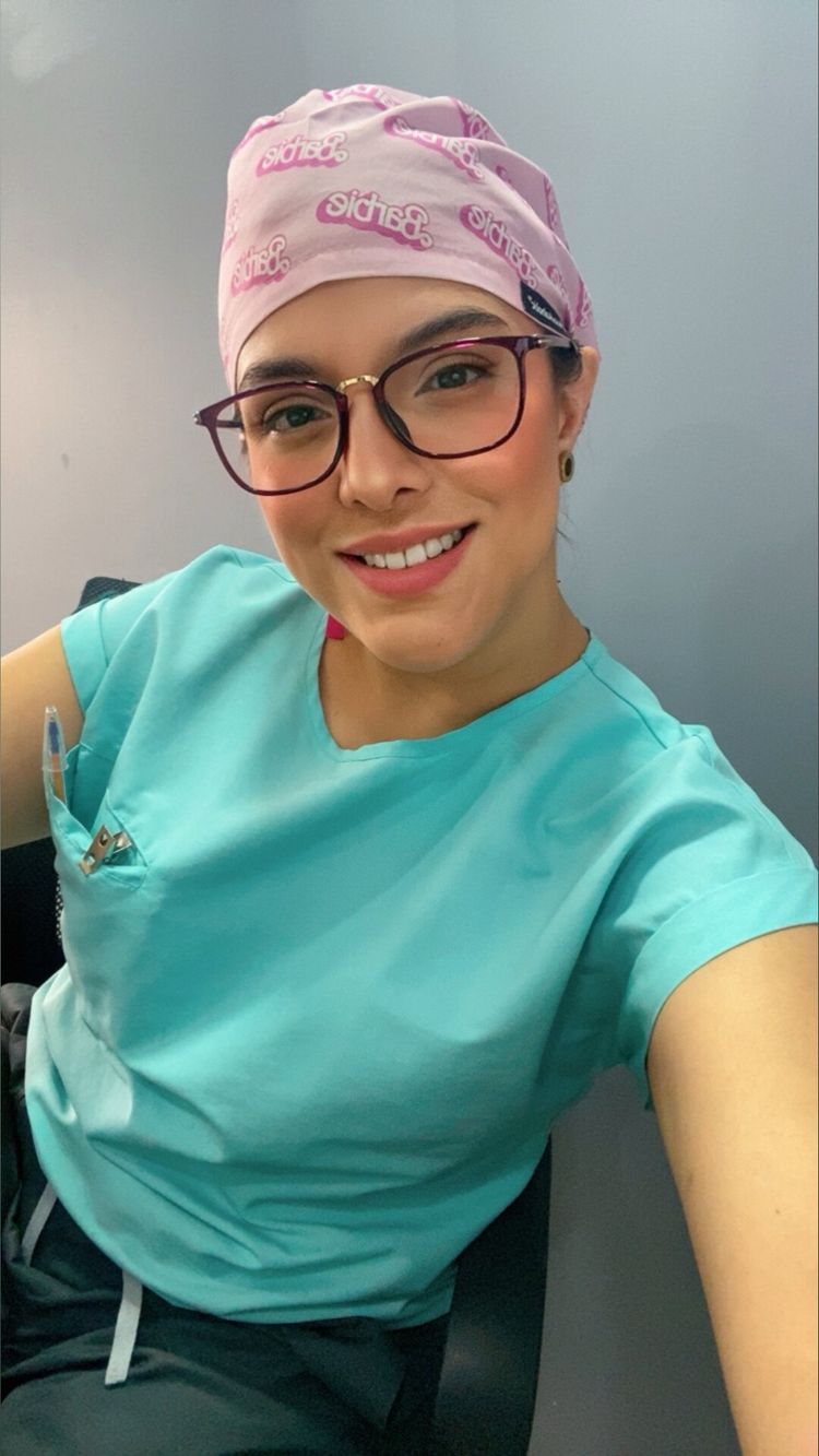 โจ๐ธ your favorite dentist ๐ EMMA ๐