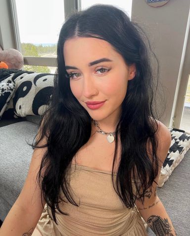 Best Angel OnlyFans Accounts in January 2026 | Fansearch