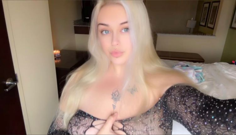 𝒜𝓃𝑔𝑒𝓁 top 1%