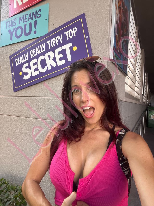 lelulove OnlyFans - Free Trial | Profile, Earnings, Stats, Socials