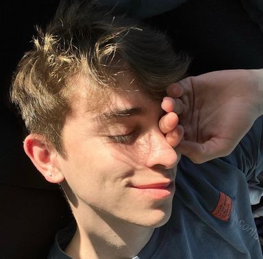 Best Twink OnlyFans Accounts in March 2026 | Fansearch