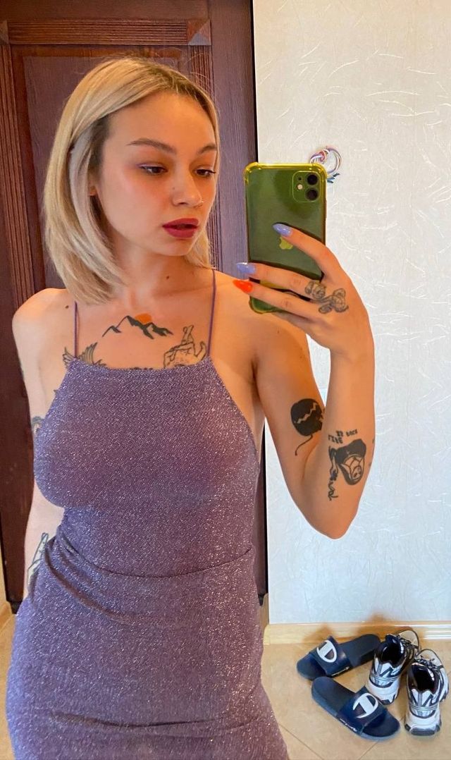 naughty_alien OnlyFans - Free Trial | Profile, Earnings, Stats, Socials