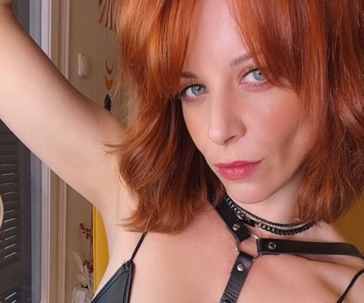 ๐Irish Femdom Queen Alexandria Lee ๐