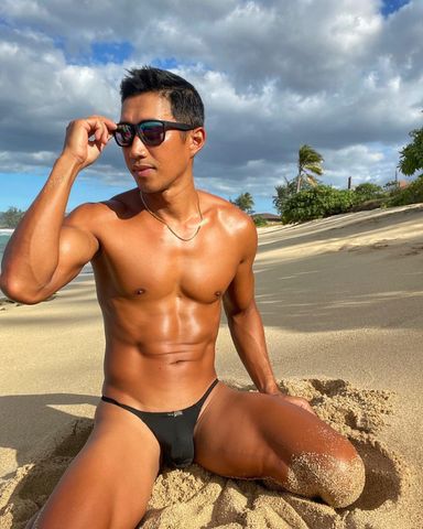 Best Hawaii OnlyFans Accounts in January 2026 | Fansearch